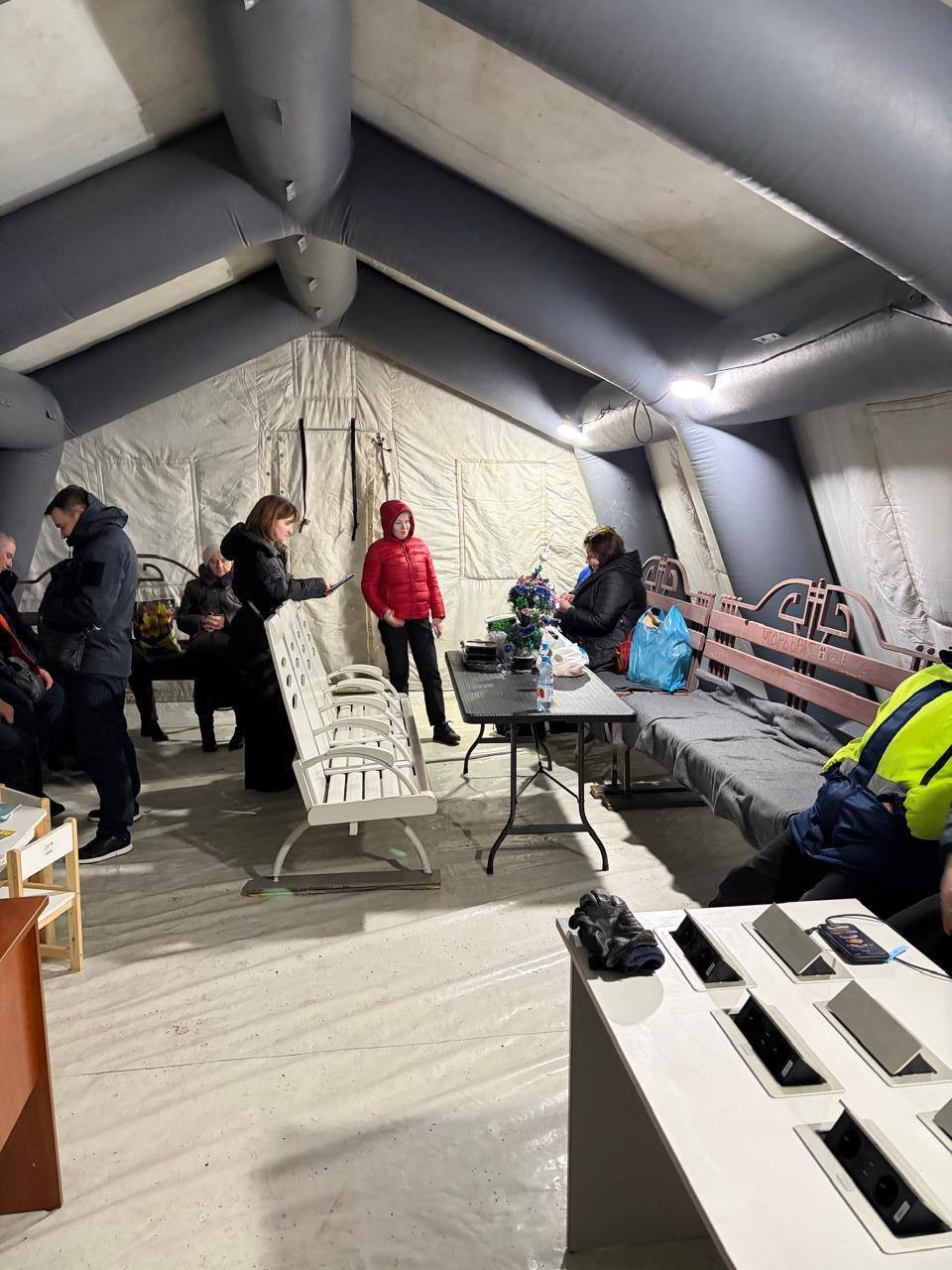 У Фастові залізничники розгорнули тимчасовий вокзал (ФОТО) - зображення